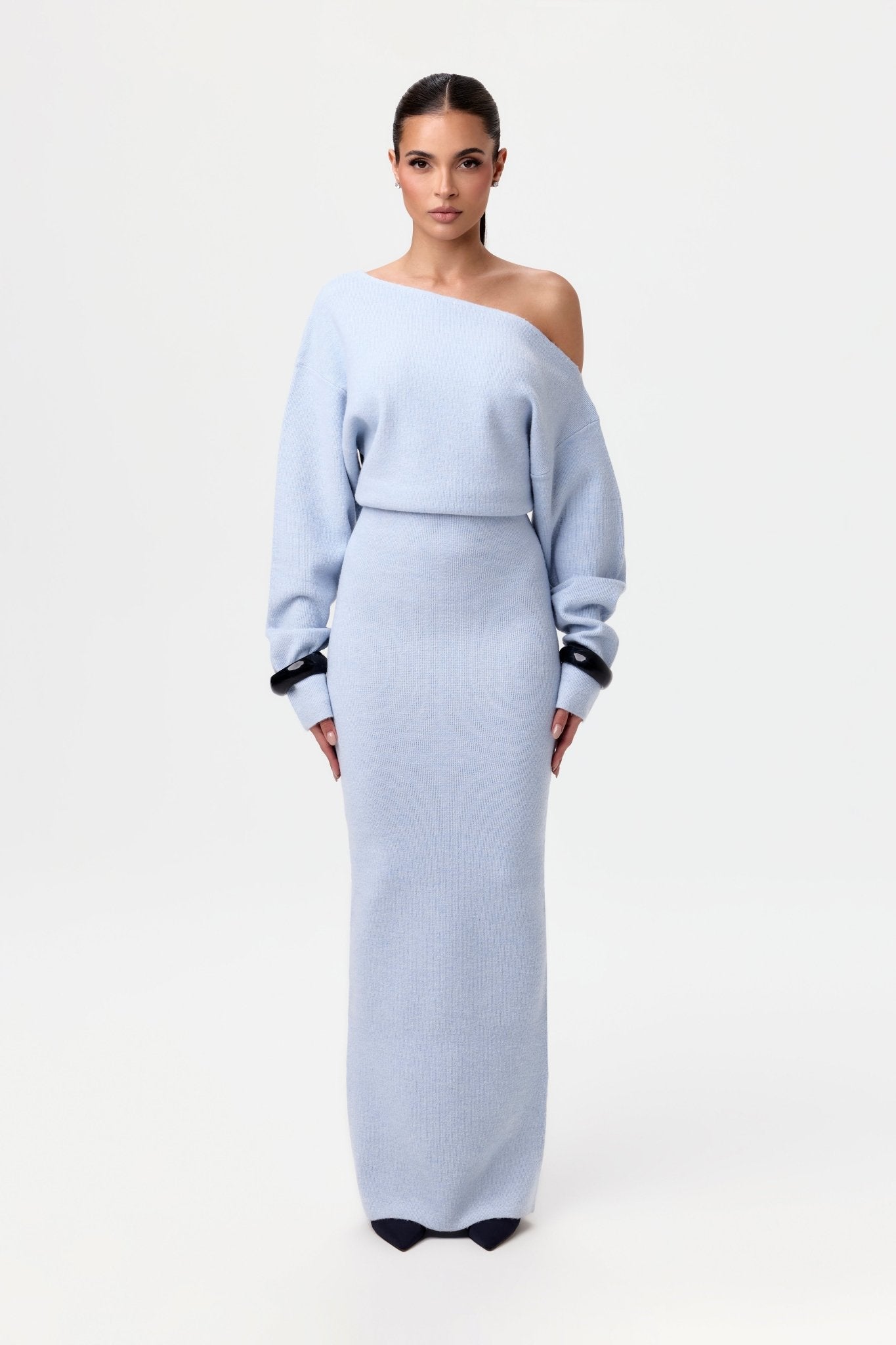 Robe Pull Moderne Épaules Dénudées | EMMA