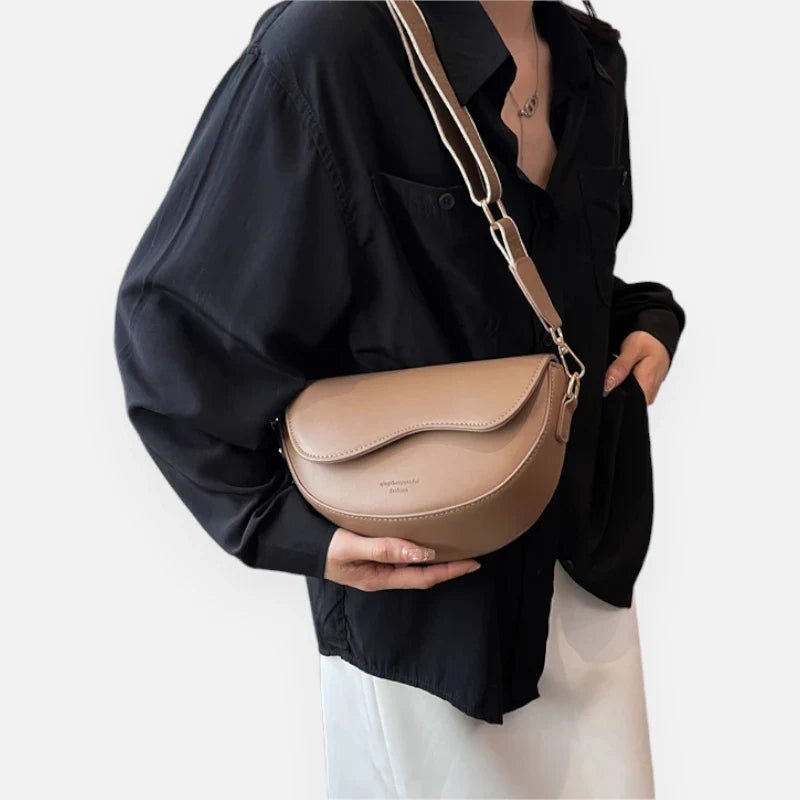 Sac à Main Banane Demi-Lune en Cuir Chic | DEMILUNA