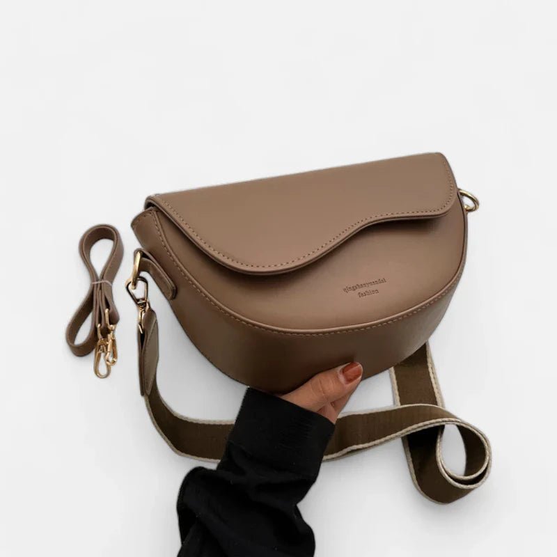Sac à Main Banane Demi-Lune en Cuir Chic | DEMILUNA