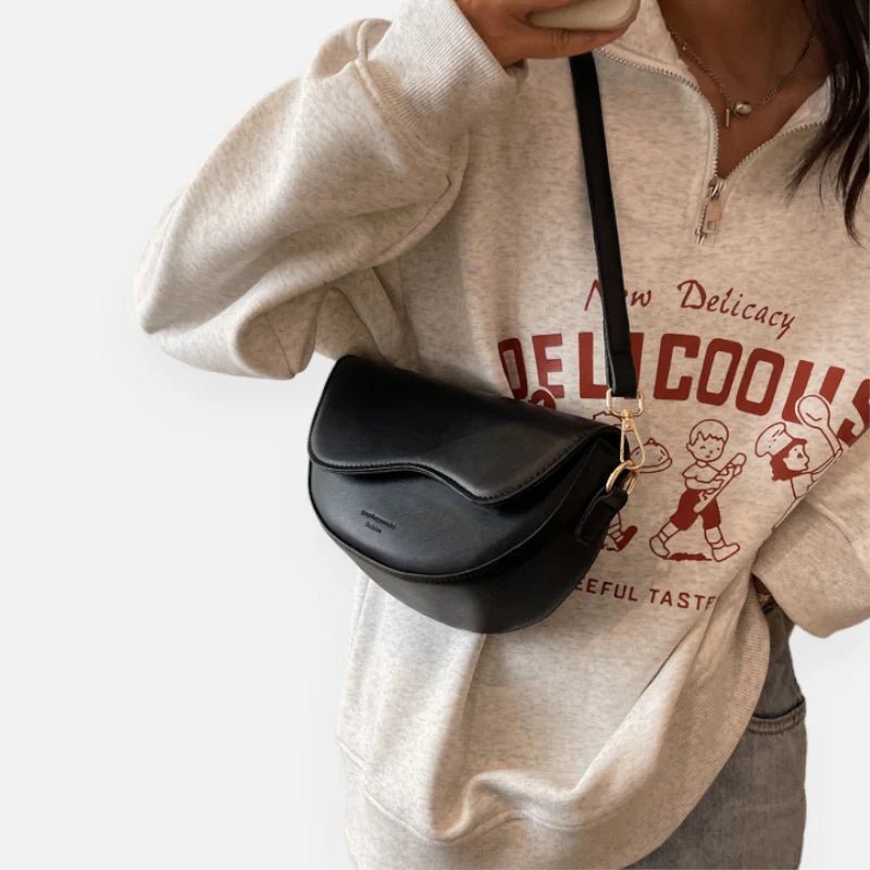 Sac à Main Banane Demi-Lune en Cuir Chic | DEMILUNA