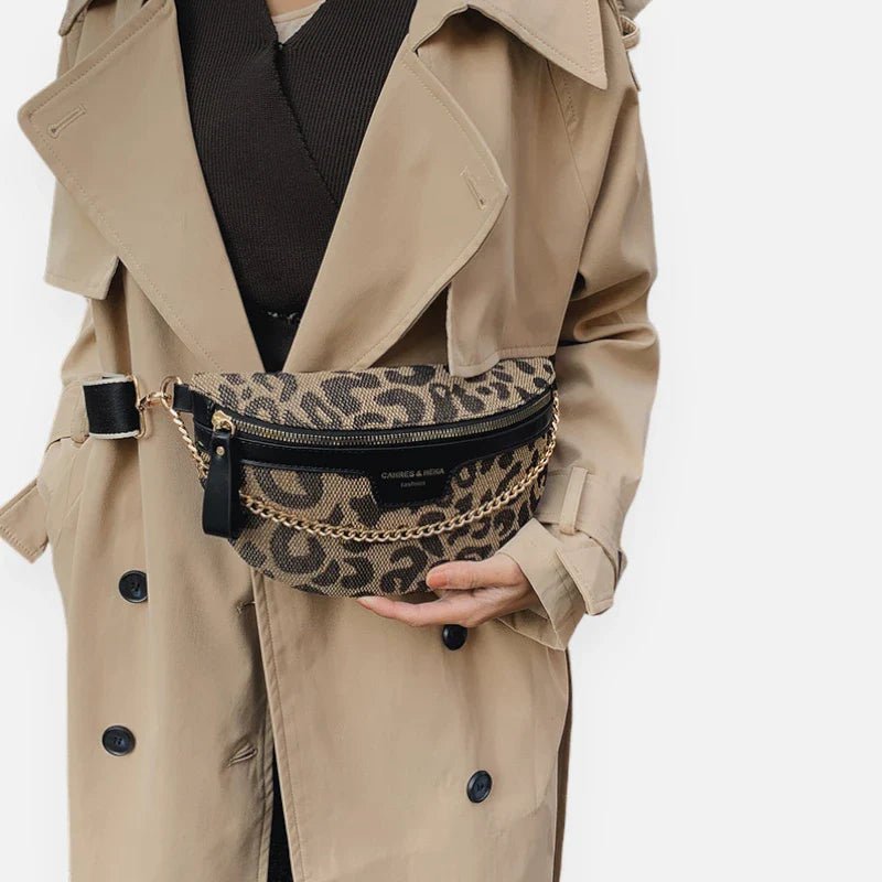 Sac Banane Léopard en Cuir à Bandoulière | AURORA