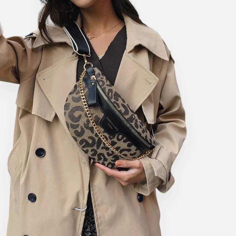 Sac Banane Léopard en Cuir à Bandoulière | AURORA